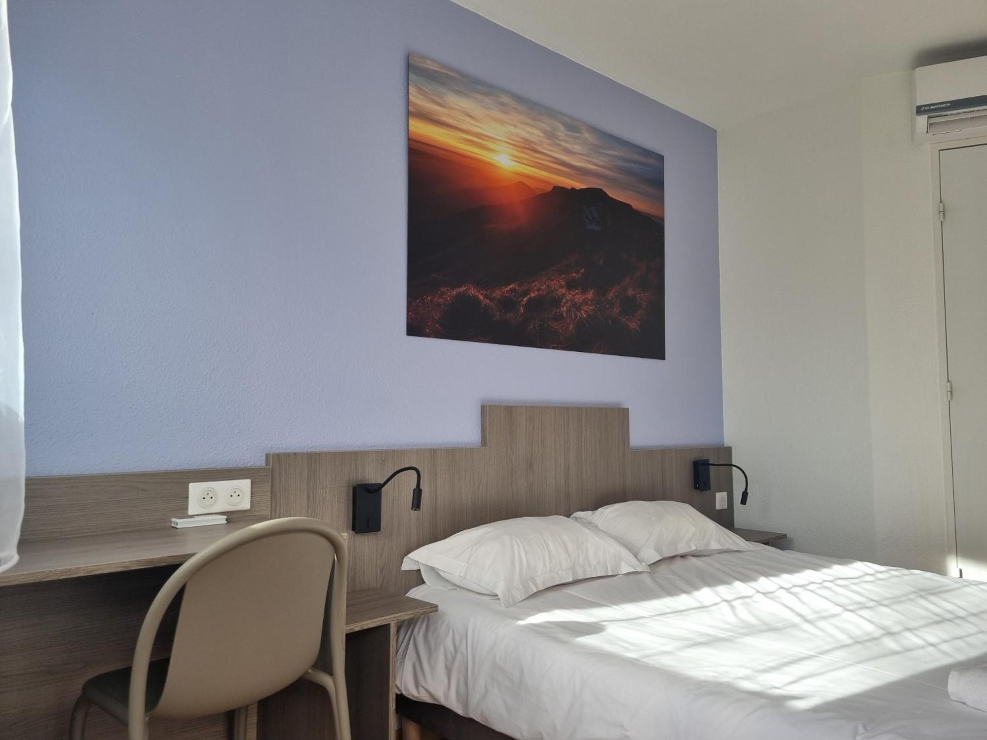 The Originals Access, Hotel Le Lutea Riom-es-Montagnes Екстер'єр фото