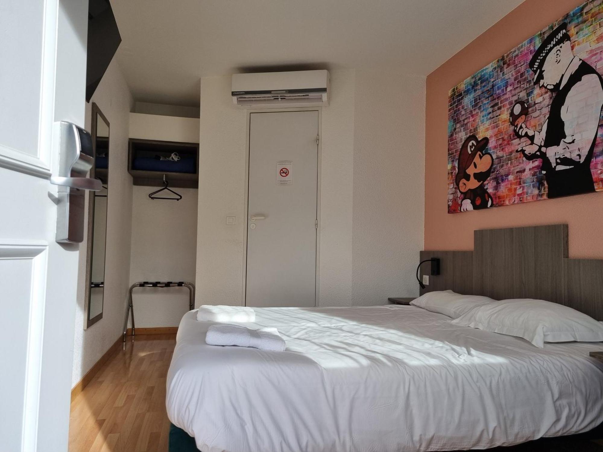 The Originals Access, Hotel Le Lutea Riom-es-Montagnes Екстер'єр фото