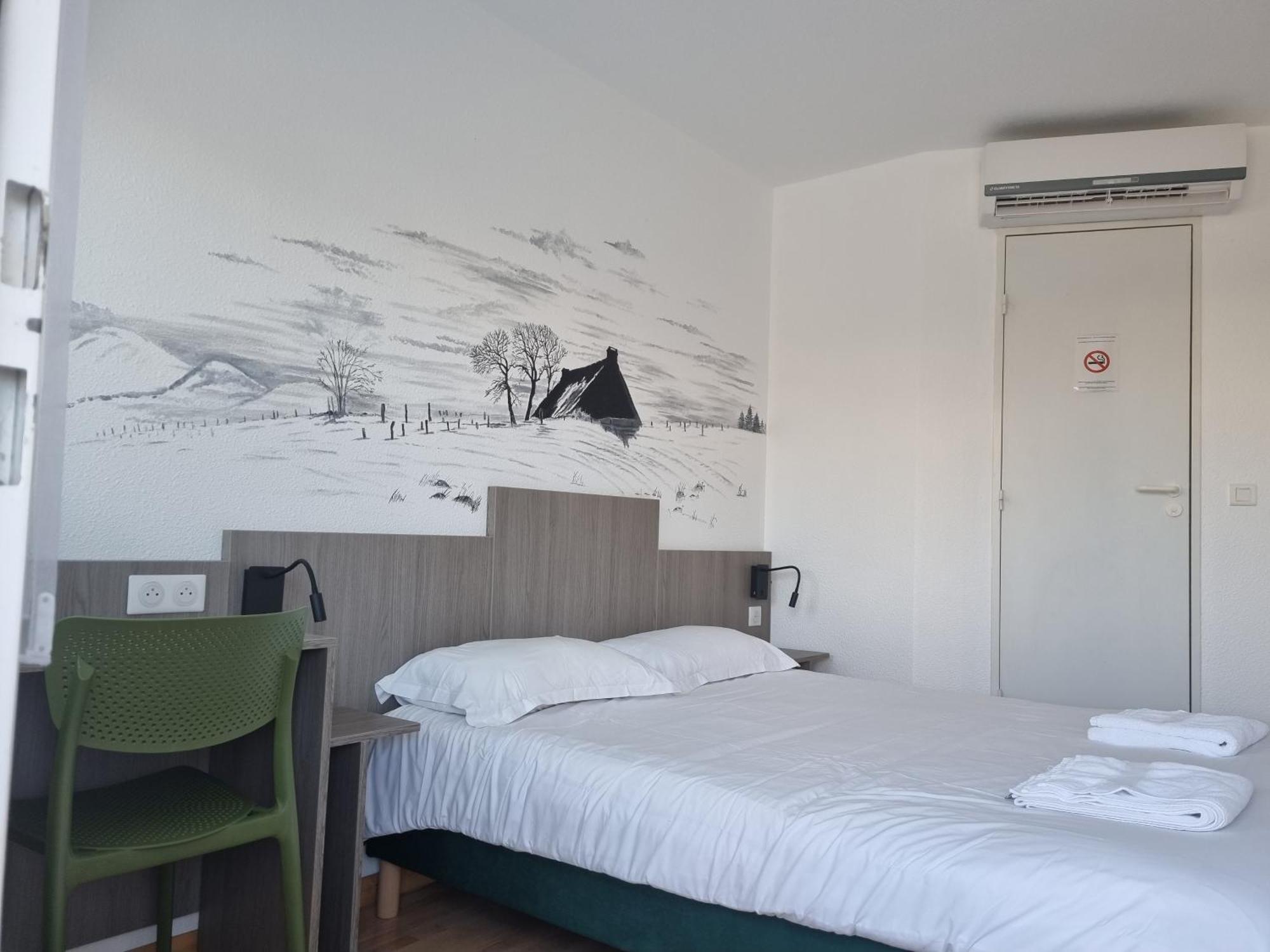 The Originals Access, Hotel Le Lutea Riom-es-Montagnes Екстер'єр фото
